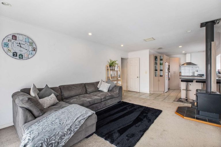 Photo of property in 6 Genesis Place, Flat Bush, Auckland, 2019