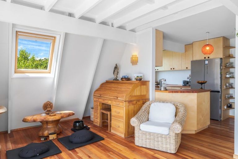 Photo of property in 23 Ranui Crescent, Diamond Harbour,  8971