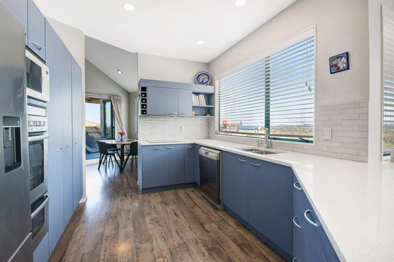 Photo of property in 12 Ascot Way, Orewa, 0931