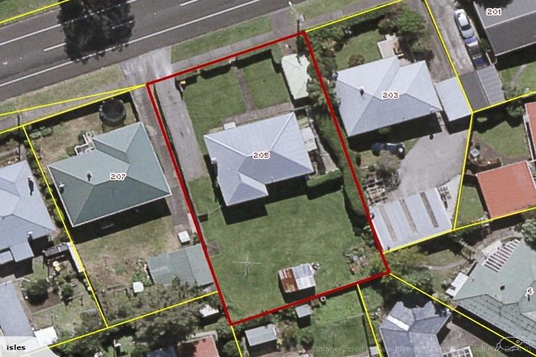 Photo of property in 205 Omata Road, Spotswood, New Plymouth, 4310