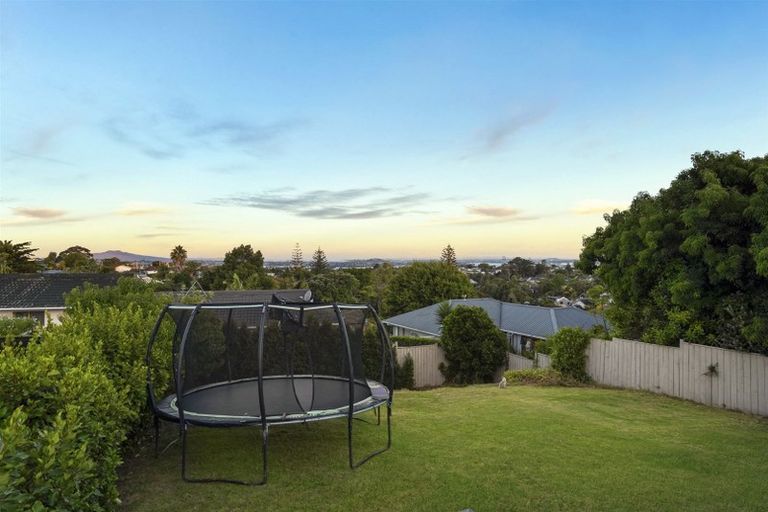 Photo of property in 161 Birkenhead Avenue, Birkenhead, Auckland, 0626
