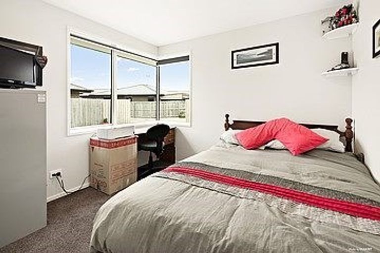 Photo of property in 17 Modello Lane, Waiuku, 2123