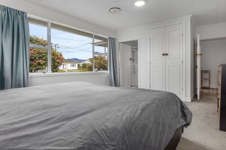 Photo of property in 13 Bowen Street, Levin, 5510