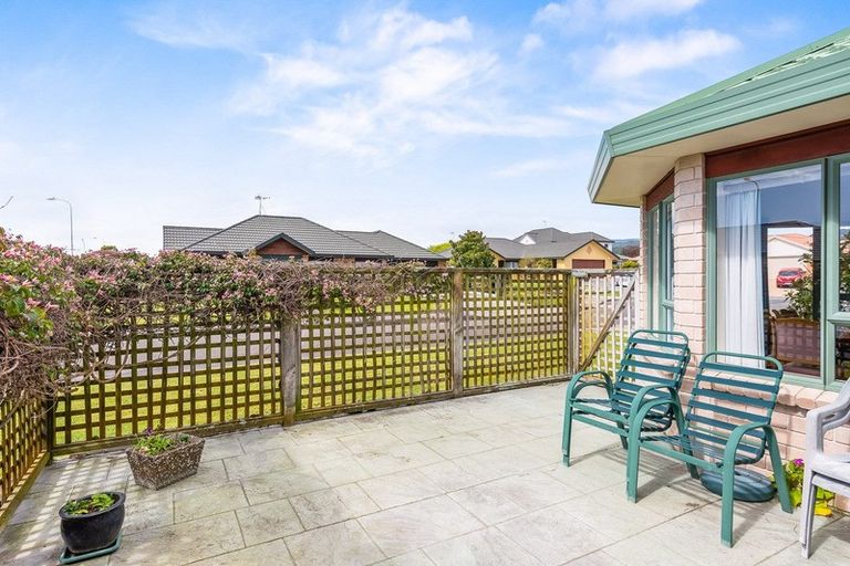 Photo of property in 2 Kaye's Place, Paraparaumu Beach, Paraparaumu, 5032
