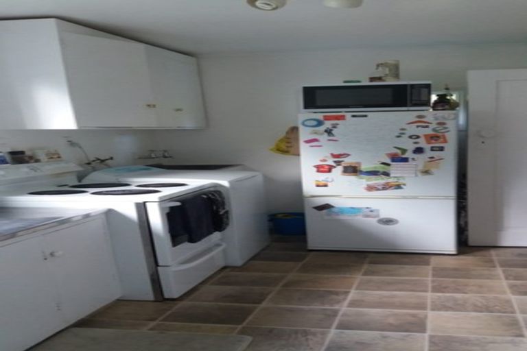 Photo of property in 51 Pembroke Road, Northland, Wellington, 6012