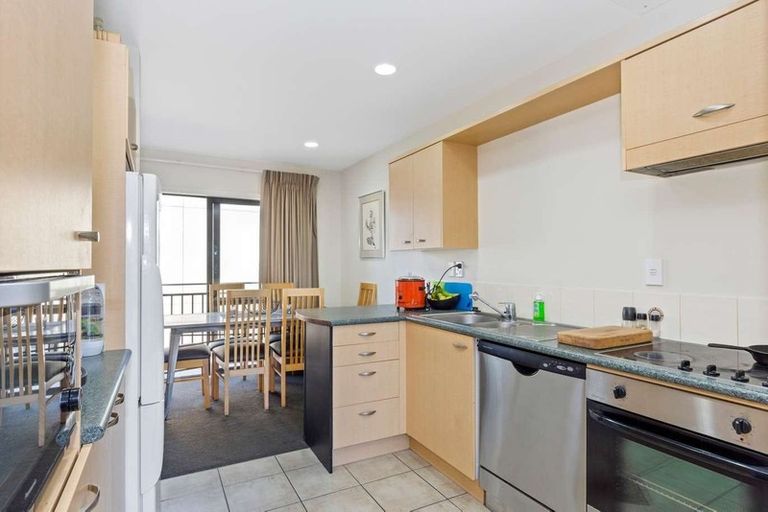 Photo of property in 2/346 Oceanbeach Road, Mount Maunganui, 3116
