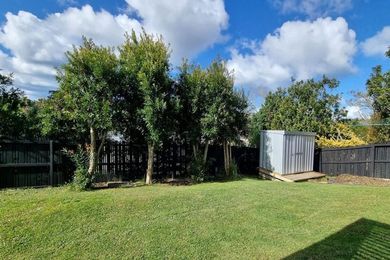 Photo of property in 8 Owl Court, Unsworth Heights, Auckland, 0632