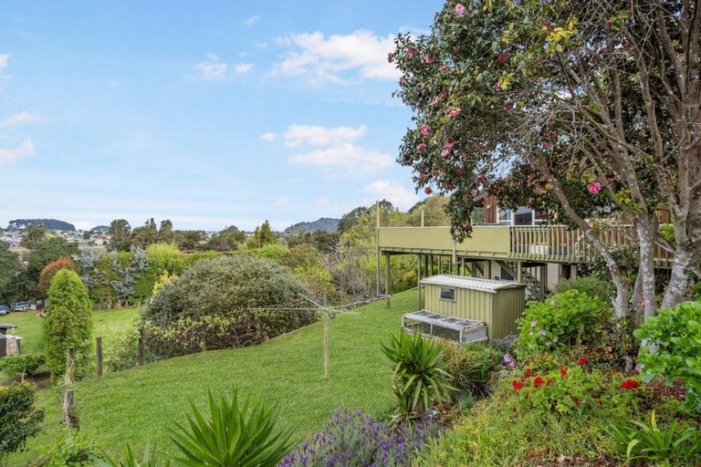 Photo of property in 10 Gregory Lane, Whangamata, 3691