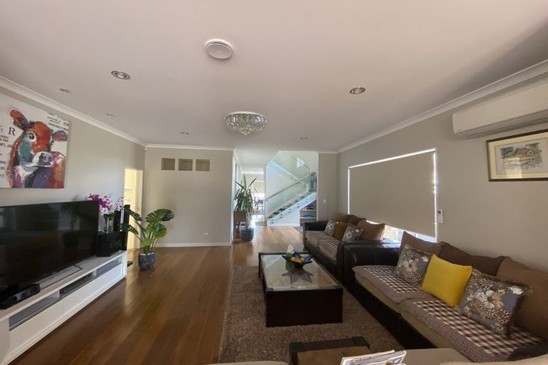 Photo of property in 51 Hughs Way, Flat Bush, Auckland, 2019