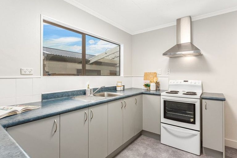 Photo of property in 59 Arawhata Road, Paraparaumu, 5032