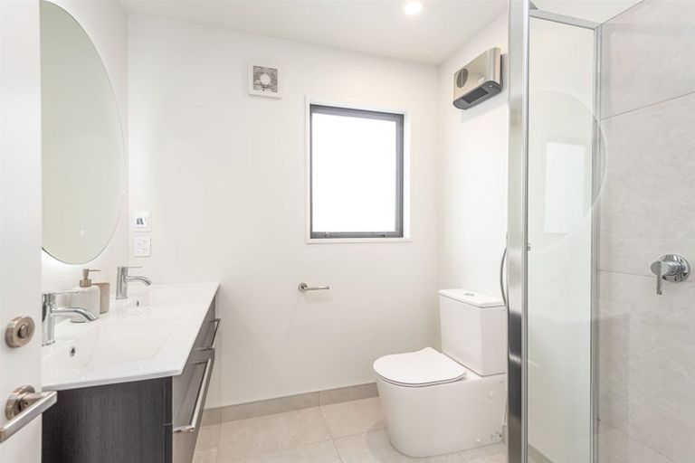 Photo of property in 4/117 Hills Road, Edgeware, Christchurch, 8013