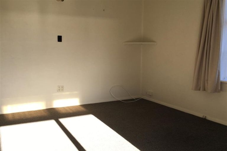 Photo of property in 5 Park Road, Paraparaumu Beach, Paraparaumu, 5032