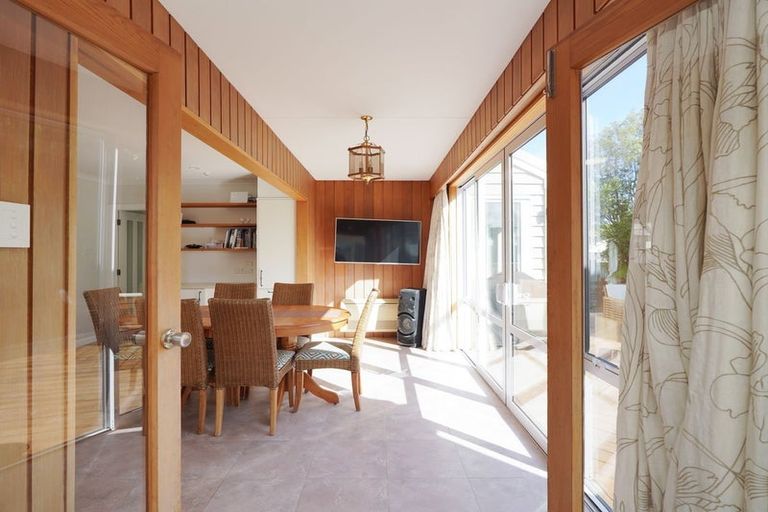 Photo of property in 10 Joseph Street, Waverley, Invercargill, 9810