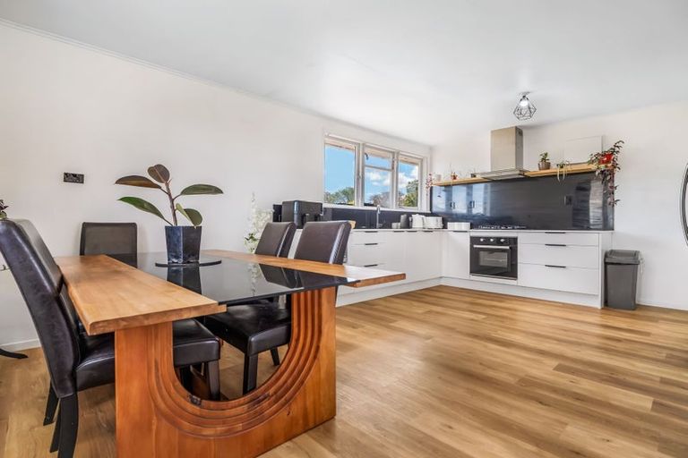 Photo of property in 15 Hockin Place, Fairfield, Hamilton, 3214