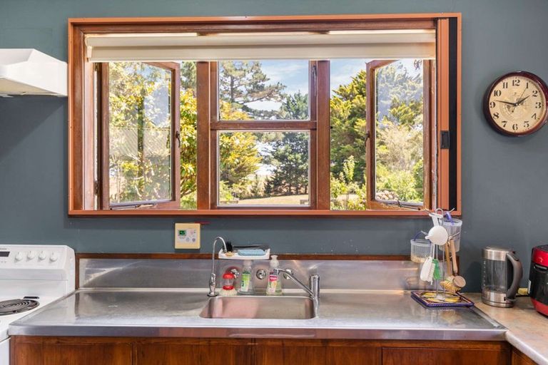 Photo of property in 36 Pukepapa Road, Marton, 4710