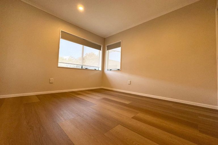 Photo of property in 2 Cottesmore Place, Huntington Park, Auckland, 2013