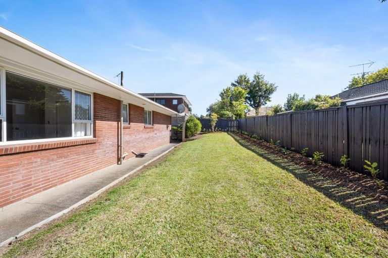 Photo of property in 2/42 Luton Avenue, Sunnyhills, Auckland, 2010