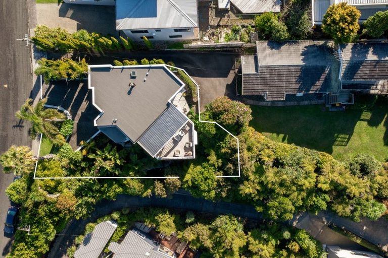 Photo of property in 39 Eastcliffe Road, Castor Bay, Auckland, 0620