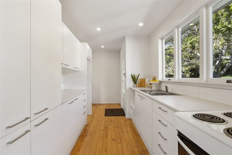 Photo of property in 132 Lancaster Road, Beach Haven, Auckland, 0626