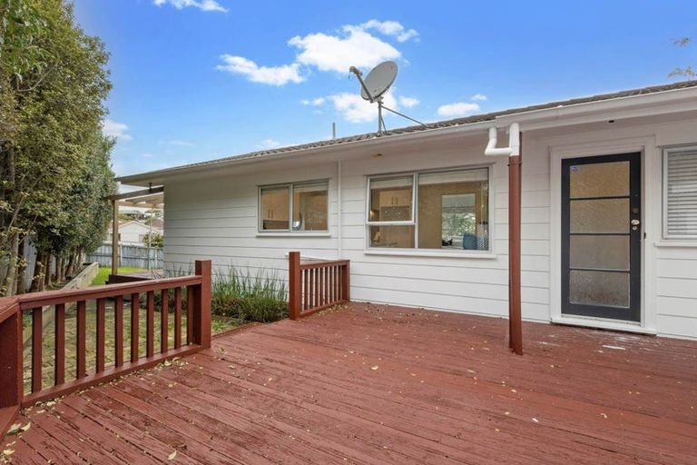 Photo of property in 82 West Harbour Drive, West Harbour, Auckland, 0618