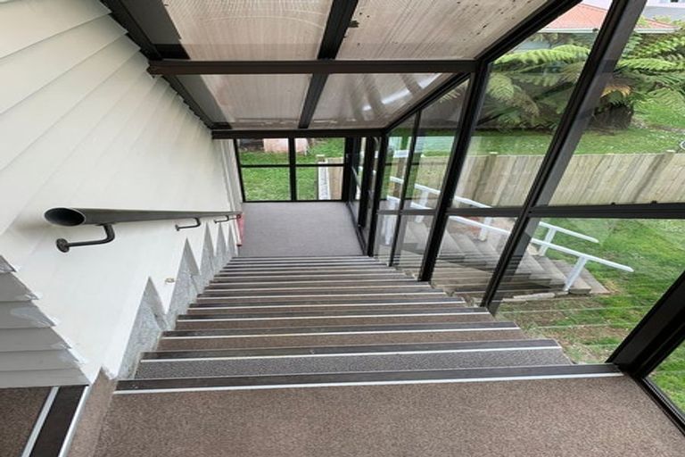 Photo of property in 16 Angell Street, Johnsonville, Wellington, 6037