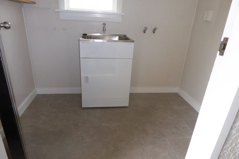 Photo of property in 410 Fergusson Drive, Heretaunga, Upper Hutt, 5018