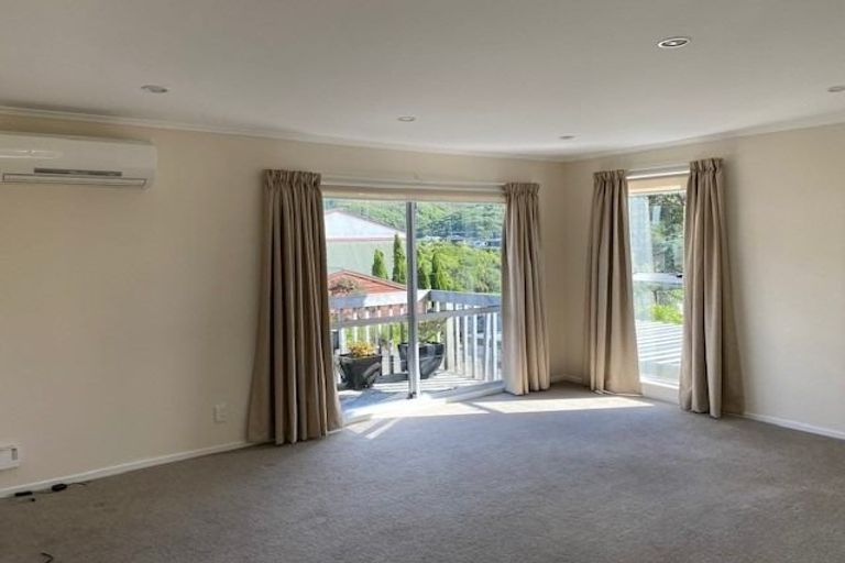 Photo of property in 2 Atwood Grove, Churton Park, Wellington, 6037