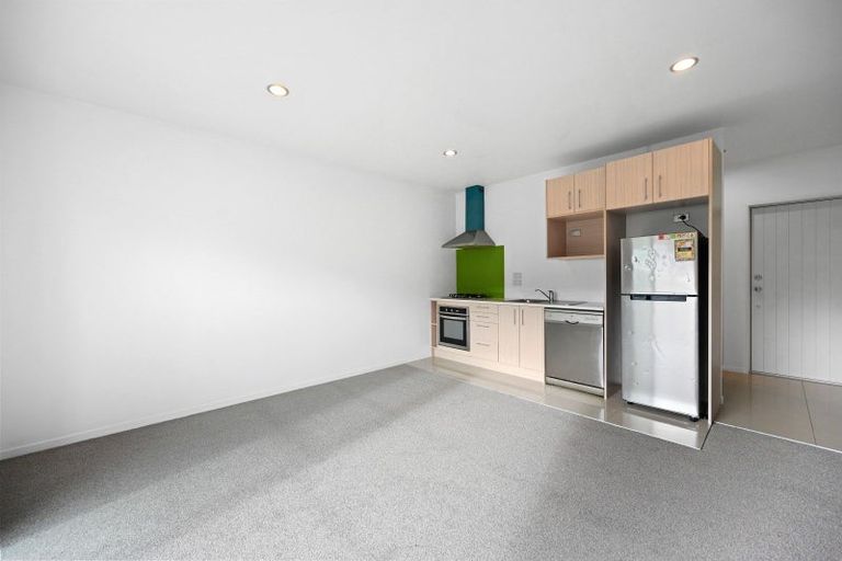 Photo of property in 2/41 York Street, Hamilton East, Hamilton, 3216