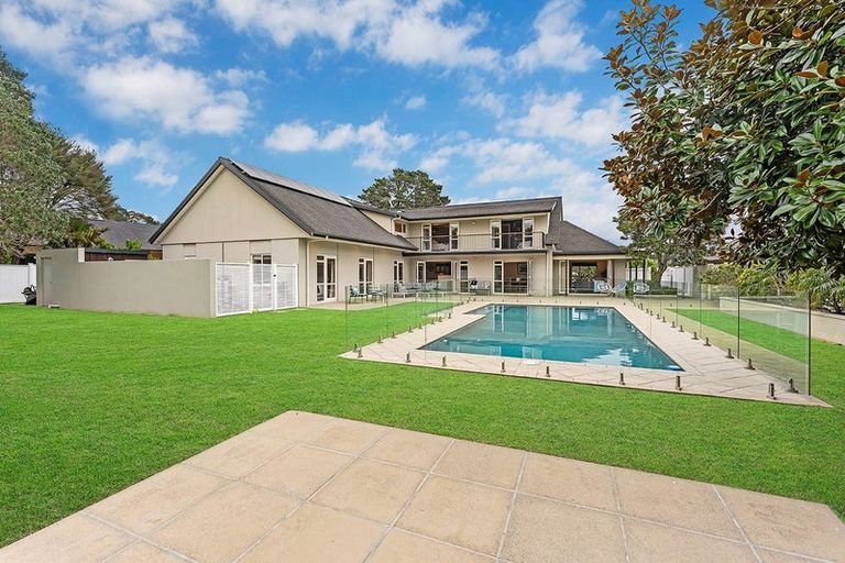 Photo of property in 66 Shelter Drive, Greenhithe, Auckland, 0632