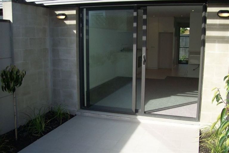 Photo of property in 2/435 Madras Street, St Albans, Christchurch, 8014