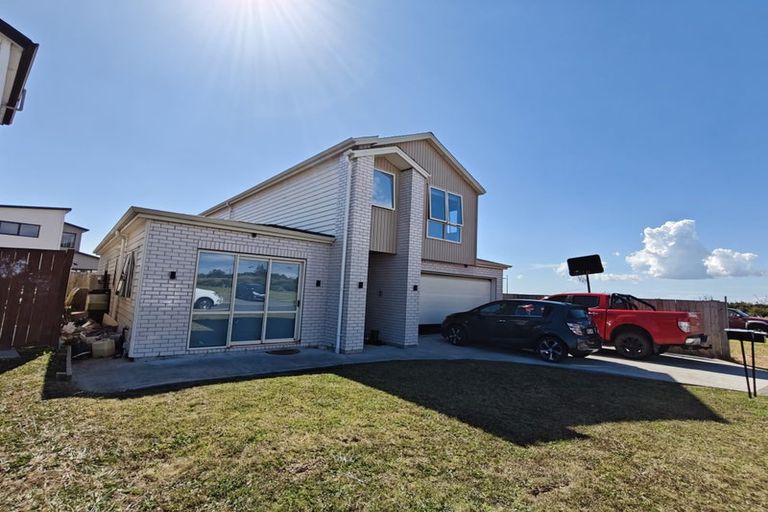 Photo of property in 8 Ritetai Street, Clarks Beach, 2122