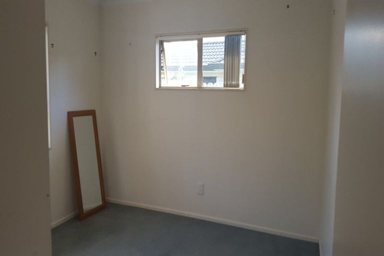 Photo of property in 78 Sunset Road, Unsworth Heights, Auckland, 0632