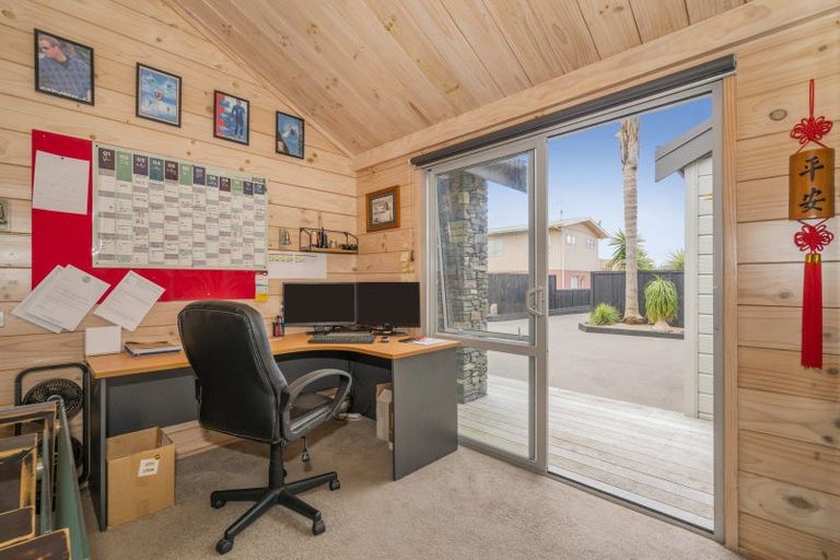 Photo of property in 33 Mccormick Place, Pauanui, Hikuai, 3579