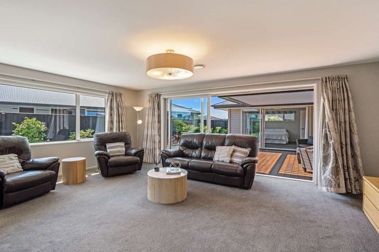 Photo of property in 16 Foxton Drive, Kaiapoi, 7630