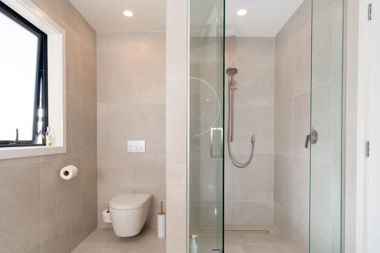 Photo of property in 14 Garden Road, Raumati Beach, Paraparaumu, 5032