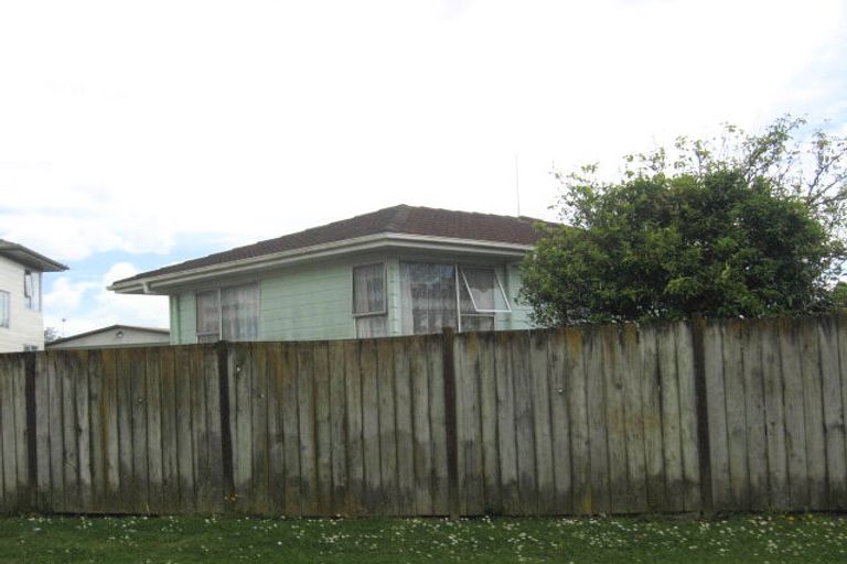 Photo of property in 11 Funnell Place, Manurewa, Auckland, 2102
