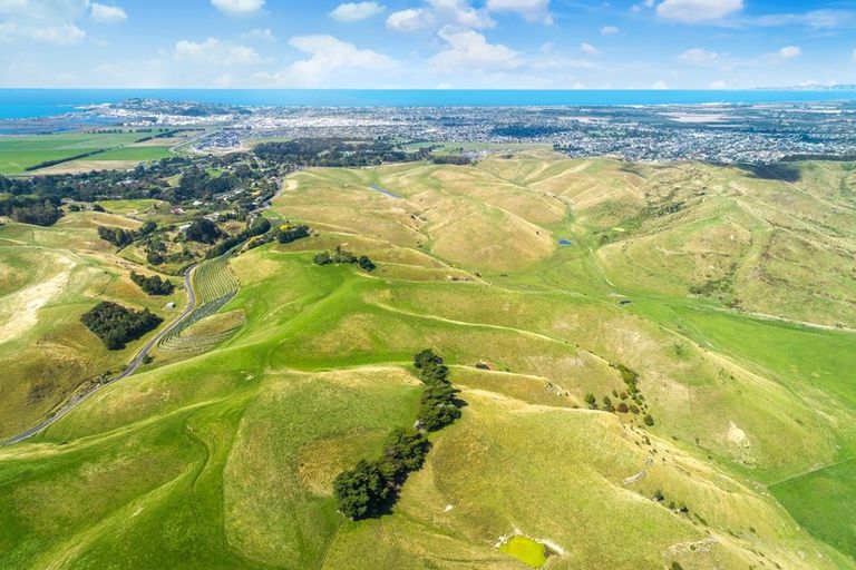 Photo of property in 239 Puketitiri Road, Poraiti, Napier, 4182