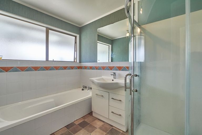 Photo of property in 36 Heatherlea Heights, Feilding, 4702