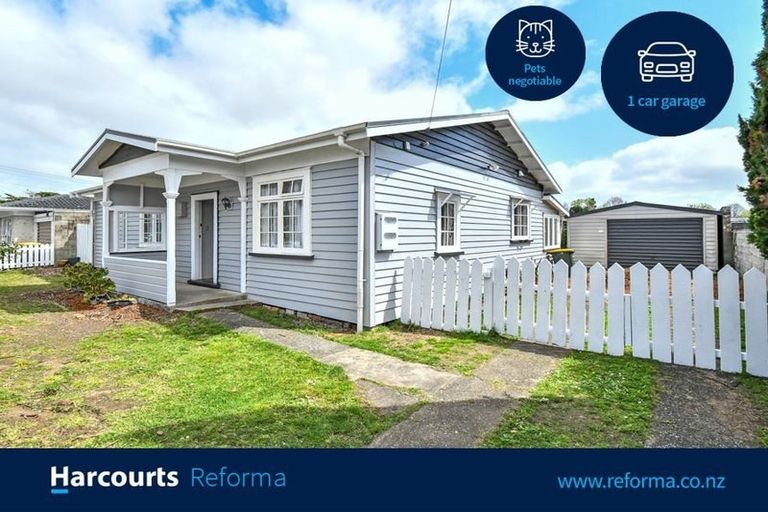 Photo of property in 1/2 Onslow Road, Papakura, 2110