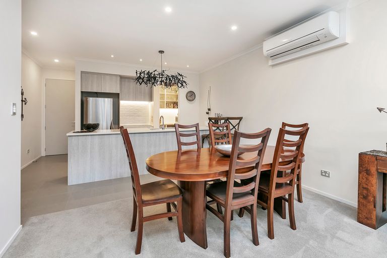 Photo of property in 33 Rangihina Road, Hobsonville, Auckland, 0616