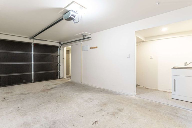 Photo of property in 11 Gordon Place, Newtown, Wellington, 6021