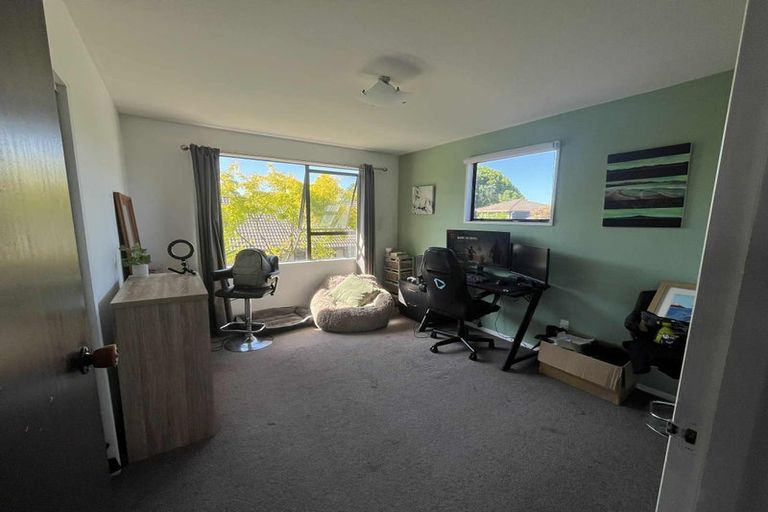 Photo of property in 60 Dunbarton Street, Redwood, Christchurch, 8051