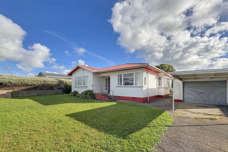 Photo of property in 15 Chester Street, Waverley, 4510