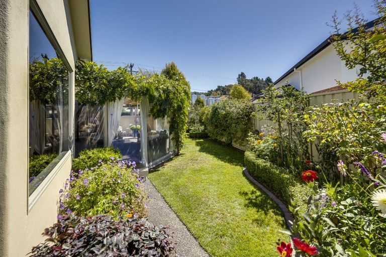 Photo of property in 86 Kensington Drive, Taradale, Napier, 4112