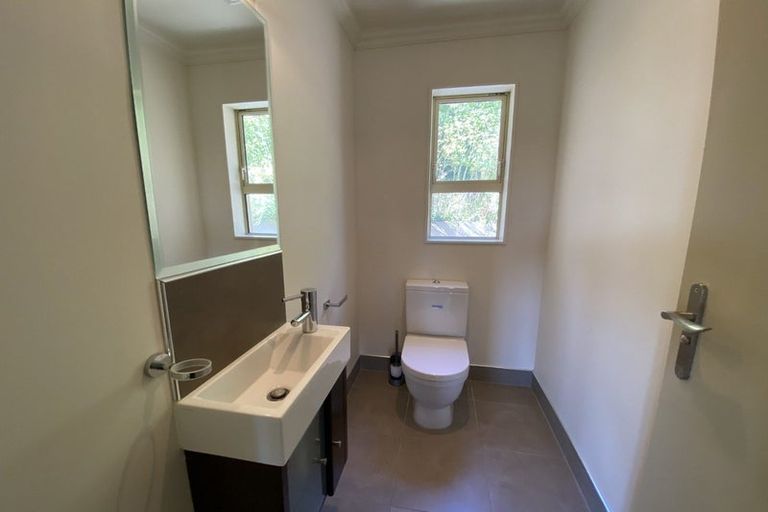 Photo of property in 19 Bunker Way, Strathmore Park, Wellington, 6022