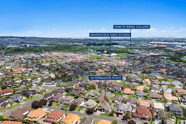 Photo of property in 16 Fernloche Place, Flat Bush, Auckland, 2016