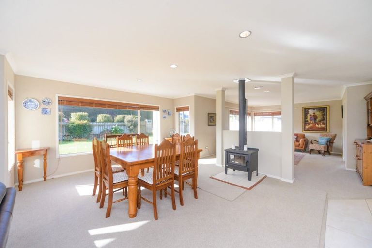 Photo of property in 44 Phillips Street, Sanson, 4817