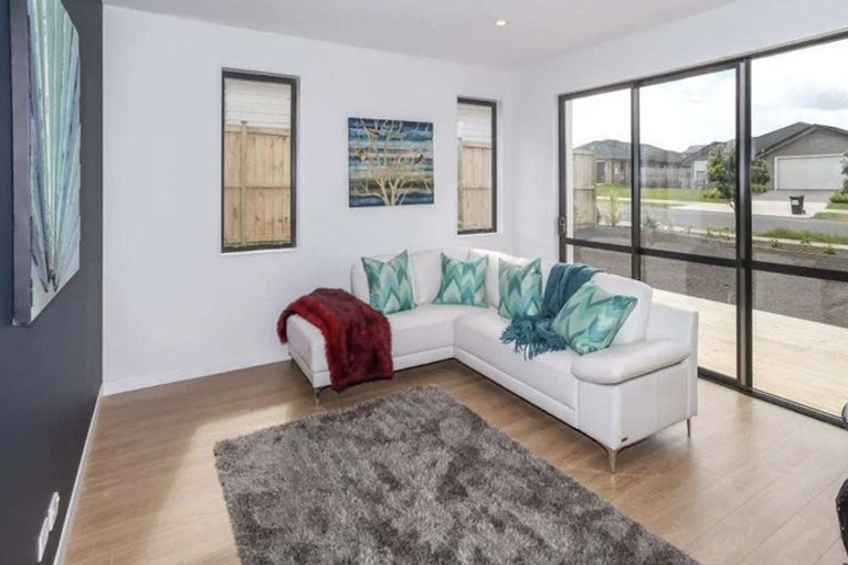 Photo of property in 295 Harbourside Drive, Karaka, Papakura, 2113