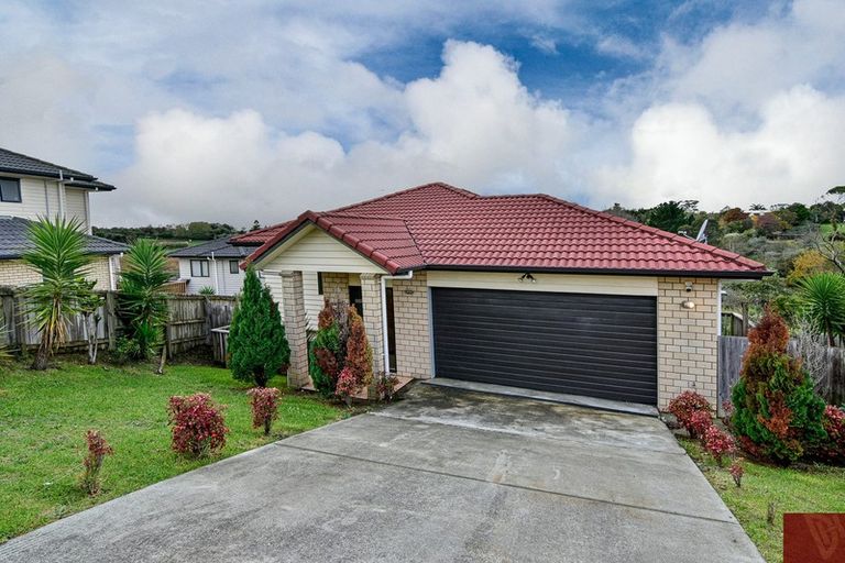 Photo of property in 117 Keri Vista Rise, Papakura, 2110