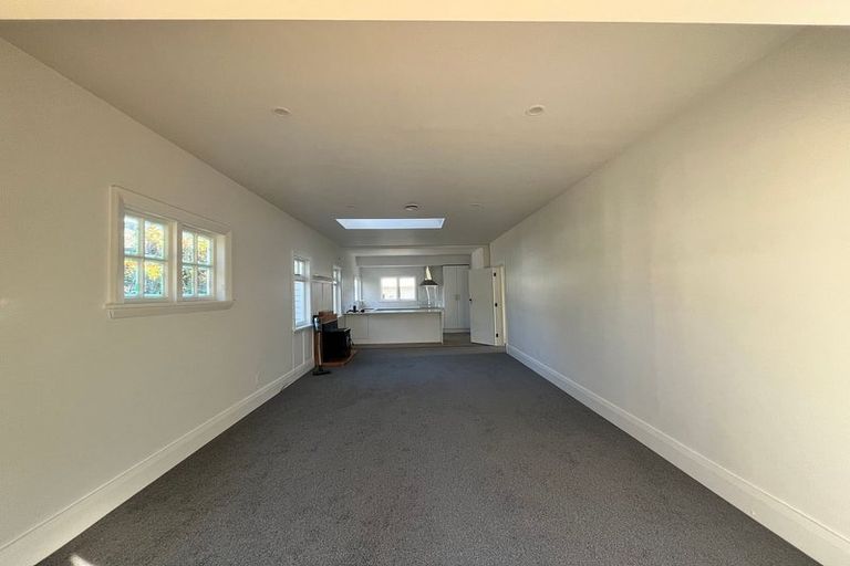 Photo of property in 44 Centaurus Road, Cashmere, Christchurch, 8022